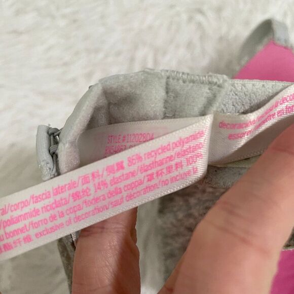 Women PINK Victoria's Secret Wear Everywhere Push Up Bra in Gray Size 32DD - Picture 7 of 11